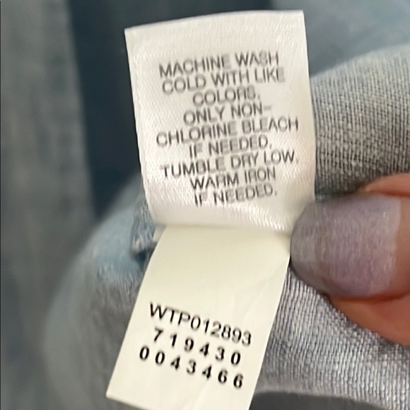 J. Jill Love Linen Button Down Shirt - Picture 7 of 8